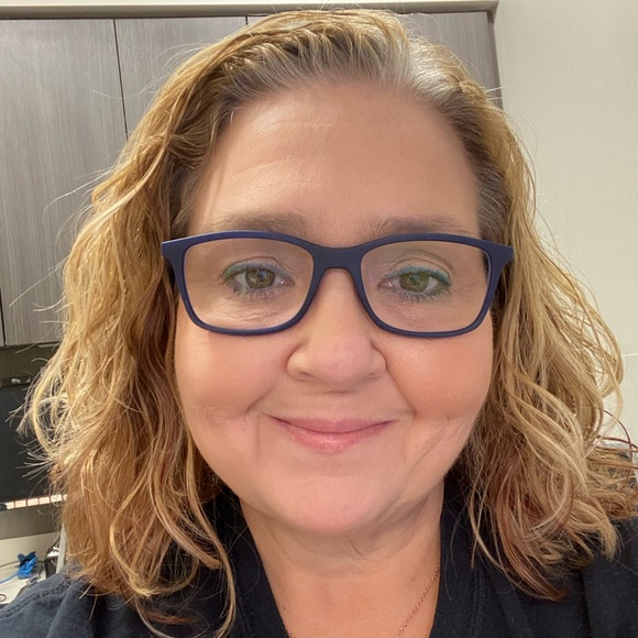 Meet your Posher, Tammy - Picture 2 of 4